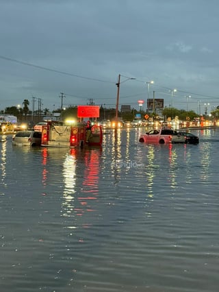 Se inundan diversas zonas de Torreón tras las lluvias