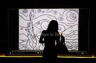 Tal vez Vincent van Gogh (1853-1890) sufrió demasiado en la vida. Tal vez nunca dimensionó el valor que alcanzaría su legado, ni que producciones enteras diseñarían exposiciones a través de nuevas tecnologías y modelos novedosos. Tal vez era imposible que, en ese dormitorio en Arlés (Francia), inmerso en su soledad, se imaginara los precios exorbitantes que alcanzarían sus obras en las galerías y museos más exclusivos del orbe, o que sus trazos harían soñar a más de uno.

Por tal razón, Van Gogh Dreams, que abre sus puertas este 11 de julio en el estacionamiento E2 de Plaza Cuatro Caminos, no sólo es una simple exposición, sino el viaje por el genio de este gran pintor neerlandés, y la oportunidad de apreciar su mirada gracias a herramientas digitales. Cuadros como La noche estrellada (1889) o la serie de Los girasoles (1888-1889), cobran vida propia en su colorido.
