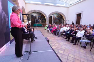 Saltillo vivió uno de los eventos  más esperados de la Feria Internacional de las Artes (FINA), la visita de Cristina Rivera Garza, escritora ganadora del Premio Pulitzer 2024, en diálogo con la periodista Sylvia Georgina Estrada.