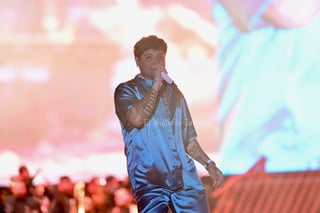 Aunque una de sus melodías más famosas es Ya supérame, la realidad es que Grupo Firme demostró ser insuperable para La Laguna.

Pasó un lustro para que Eduin Caz, su vocalista, regresara a esta tierra; no obstante, bastó este fin de semana para saldar su deuda con sus fans laguneros.