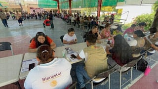Abarrotan primer día de registro de la Pensión Mujeres Bienestar Abarrotan primer día de registro de la Pensión Mujeres Bienestar