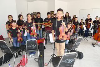 Sonoridad y orgullo: los niños músicos de Mapimí