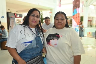 Leticia y Priscila.
