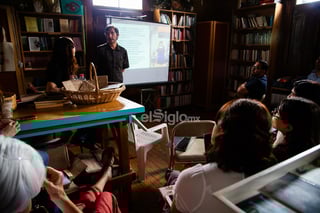 Taller aborda las narrativas del yo Taller aborda las narrativas del yo