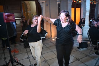 Con éxitos como Siempre en mi mente, Amor Eterno, Noa Noa, Querida y Hasta que te conocí, la Banda Municipal de Torreón presentó un concierto en homenaje a Juan Gabriel en Casa Mudéjar, la tarde del pasado 27 de agosto, previo al noveno aniversario luctuoso del artista.