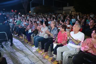 Con éxitos como Siempre en mi mente, Amor Eterno, Noa Noa, Querida y Hasta que te conocí, la Banda Municipal de Torreón presentó un concierto en homenaje a Juan Gabriel en Casa Mudéjar, la tarde del pasado 27 de agosto, previo al noveno aniversario luctuoso del artista.