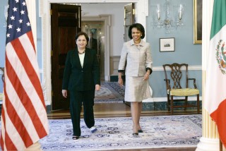 El problema de la violencia fronteriza y formas de controlarlo fue uno de los temas principales en la conversación que la secretaria de Relaciones Exteriores de México, Patricia Espinosa Cantellano, sostuvo ayer con su contraparte estadounidense, Condoleezza Rice. (AP)