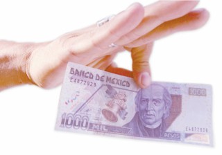Los billetes de mil pesos se han convertido en los “favoritos” de los falsificadores. (Archivo)