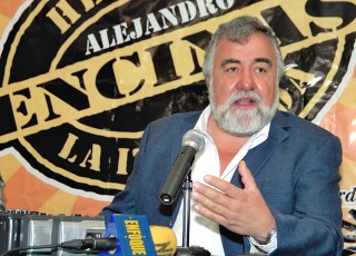 Alejandro Encinas denunció la aparición irregular de boletas para la elección interna del PRD, las cuales debieron estar guardadas hasta este domingo. (Archivo)