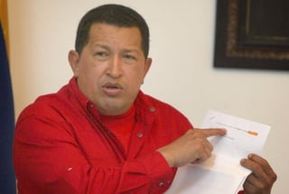 Denuncian que a los familiares del presidente de Venezuela, Hugo Chávez se les conoce como la 'familia real' de Barinas por el gran poder que han acumulado. (Archivo)