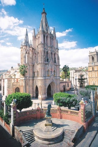 El Comité de Patrimonio Mundial, de la UNESCO, declaró por unanimidad a la ciudad de San Miguel de Allende, Guanajuato, como Patrimonio Mundial. (El Universal)