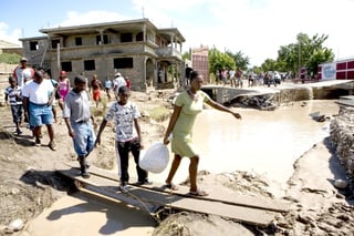 Empieza a cundir la desesperación entre la población haitiana, ante la escasez de alimentos, tras el paso de la tormenta tropical “Hanna”, que causó 136 muertos.