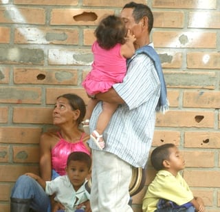 El número de pequeños que son atendidos por el departamento de Psicología en el DIF Torreón, se ha incrementado dada la violencia que se vive actualmente en los hogares.