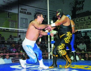 Blue Panther y Último Guerrero están listos para la lucha estrella de la función de la Arena Olímpico Laguna de Gómez Palacio en donde enfrentarán a Villano V y III.