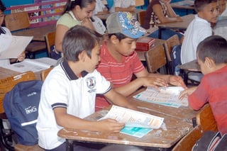 Análisis. La prueba ENLACE fue aplicada a más de 15 millones de alumnos de 133 mil escuelas del país y por primera vez incluyó a los de primero y segundo de secundaria.
