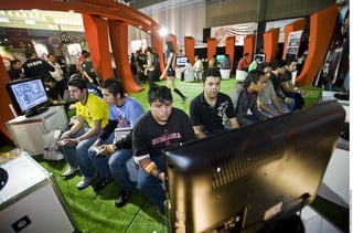 A la mexicana. La edición 2009 del Electronic Game Show , el evento de videojuegos más importante de Latinoamérica, abrió sus puertas a todo el público este fin de semana en la Expo Bancomer Santa Fe.
