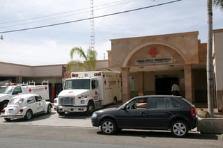 Intento. En la Cruz Roja de Gómez Palacio falleció Javier Francisco Bañuelos Hernández, mientras era atendido por el personal médico. 