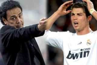 El entrenador mexicano Hugo Sánchez señaló que el mediocampista portugués Cristiano Ronaldo, quien forma parte del Real Madrid, es como fue él en su época de jugador.