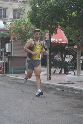 Ayer domingo se celebró en 192 países la competencia simbólica Corre por el Agua 6K, 'Corre, trota y camina'. Celebran en Torreón Corre por el Agua