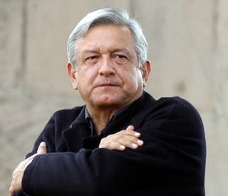 El ex candidato presidencial asegura que él traza un camino nuevo, para el 2012, para enfrentar a Carlos Salinas de Gortari.