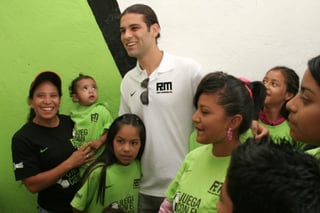 El embajador de México en España hizo referencia a la generosidad de personas como Rafael Márquez, que tienen la oportunidad de ayudar a los que menos tienen a través del deporte. 

