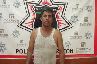 Robo. De una ferretería, dos menores de edad y Gerardo Reyes, habían sustraído diez bultos de cemento, pero fueron detenidos.