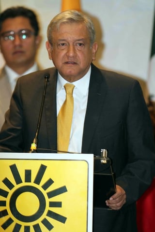 AMLO. Andrés Manuel López Obrador, precandidato presidencial de la izquierda, activó su estructura interna electoral con miras a las elecciones federales de 2012.