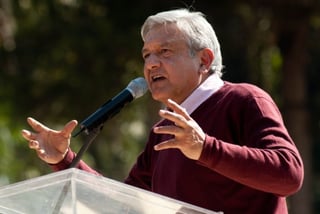 López Obrador puntualizó que en el 2012 habrá la oportunidad de sacar al sistema que permite la corrupción y el despilfarro. 