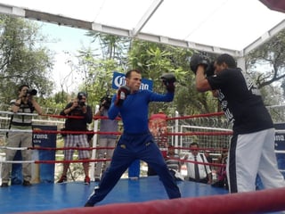 El hermano del ‘Canelo’ Álvarez busca también sobresalir en el boxeo.