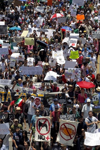 Protestas. Son miles de personas las que se han manifestado en diversos puntos del país contra 'la compra de votos' del PRI.