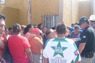 Queja. La gerencia atendió la demanda de agua potable de los vecinos de San Rafael de Arriba, pero también les pidió pagar sus recibos. 