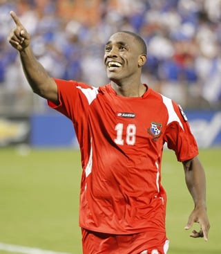 El jugador, de 30 años de edad, ha militado en cuadros de Colombia, Perú, Estados Unidos y Emiratos Arabes Unidos.
