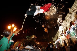 La fecha de celebración de 'El Grito' tiene lugar el 15 de septiembre por decreto de Antonio López de Santa Anna. ARCHIVO