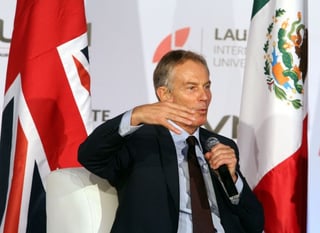 Visita. Tony Blair, dijo que muy pocos países pueden incrementar su desarrollo si no se invierte en infraestructura, no hay economías abiertas, si no tiene un estado de derecho y una educación de calidad. 