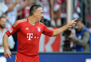 Con una buena actuación del francés Franck Ribery, Bayern Munich consiguió ayer su séptimo triunfo. (EFE)