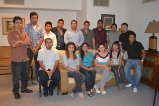 Visita. Los nuevos ‘jóvenes columnistas’ estuvieron en las instalaciones de El Siglo de Torreón el lunes pasado.