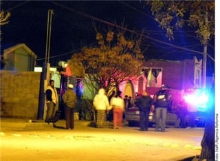 El ataque ocurrió en el exterior e interior de tres casas de la calle Villa de la Paloma, donde estudiantes celebraban el cumpleaños de uno de ellos. ARCHIVO
