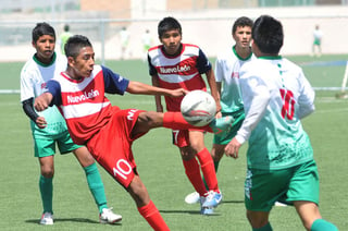Con 'carro completo' calificó en futbol soccer Nuevo León a la etapa final de la Olimpiada Nacional Infantil y Juvenil 2013, a celebrarse del 17 al 25 de mayo en la ciudad de Tijuana, Baja California. (Fotografía de Jesús Galindo López)