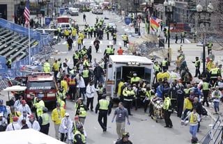 El FBI considera que las tres explosiones, registradas durante el maratón de Boston fueron producto de un 'ataque terrorista'. AP