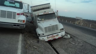 El camión resultó con daños mayores a los 40 mil pesos.     