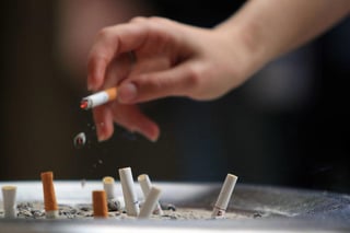 Irlanda ya se convirtió en 2004 en el primer país del mundo que prohibió el tabaco en todos los lugares públicos, una medida que le situó a la vanguardia de la lucha contra esta adicción. ARCHIVO