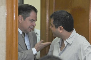 Caso abierto. El Congreso exige al alcalde Eduardo Olmos que actúe contra el tesorero Pablo Chávez.