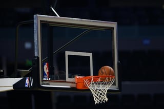 Spurs de San Antonio y Timberwolves de Minnesota se miden esta noche en la Arena de la Ciudad de México. (Jam Media)
