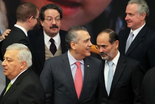 Diputados. El coordinador del PRI en la Cámara de Diputados,  Beltrones y el presidente nacional del PAN, Gustavo Madero. 