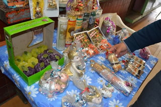 Año. Cada fin de año decenas de personas acuden al mercado en busca de amuletos para la suerte.