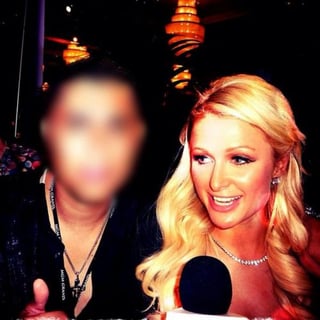 Chino Antrax. Sorprendió que el nacrotraficante apodado el Chino Antrax posara en una foto con París Hilton.