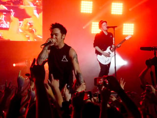 Fall Out Boy enloqueció a sus fanáticos mexicanos en la Arena Monterrey. (José Hernández)