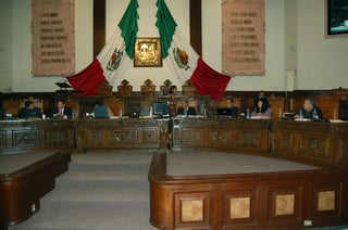 Legal. El martes 10 de diciembre de 2013, por votación unánime el pleno del Congreso local aprobó abolir la figura jurídica del arraigo.