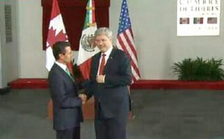 Peña Nieto recibió en Toluca al primer ministro de Canadá, Stephen Harper. 