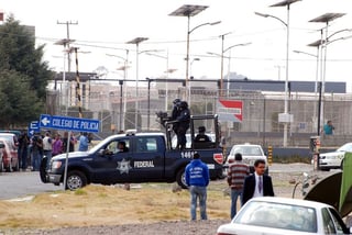 El penal. Tras cumplirse las primeras 24 horas de que Joaquín 'El Chapo' Guzmán fuera recibido en el penal de alta seguridad del Altiplano, la seguridad externa de la cárcel disminuyó. 